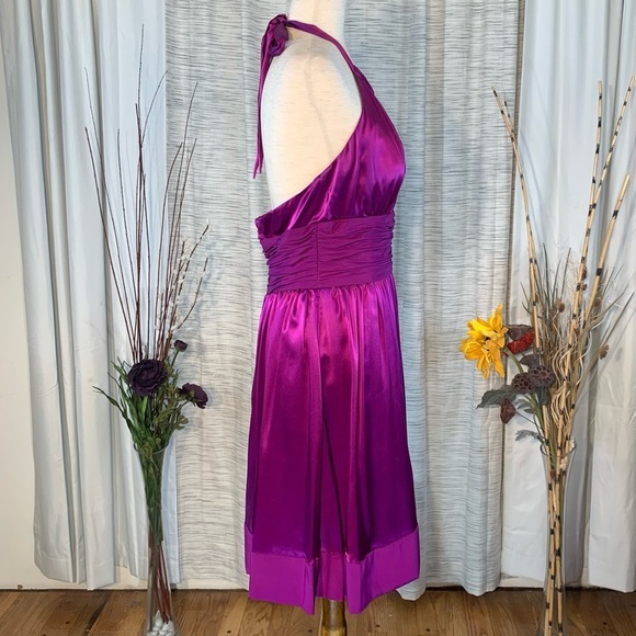 Adrianna Papell solid purple flowing halter evening party dress. - Picture 12 of 16